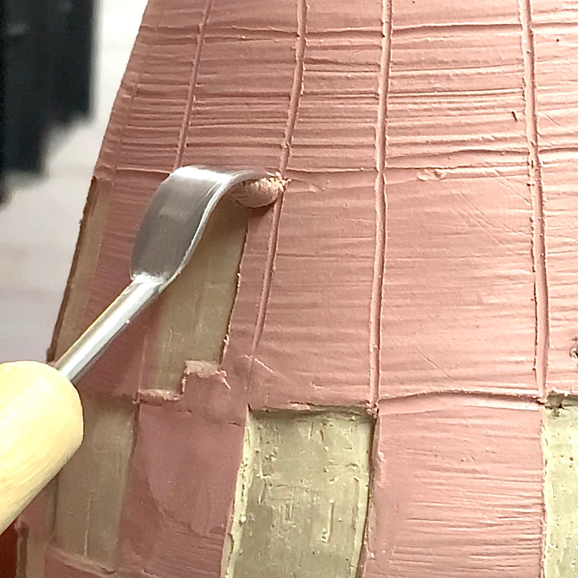 1-Day Build and Sgraffito a Vase Workshop